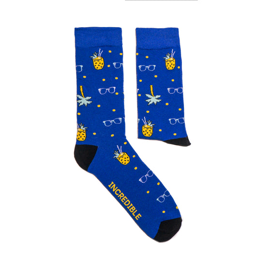 Fruity drinks, palm trees and that California beach feelin' make these socks a summer feel good must have. Soft. Strong. Sustainable. Comfortable.  Available in US Men’s 4-8 and 8-12